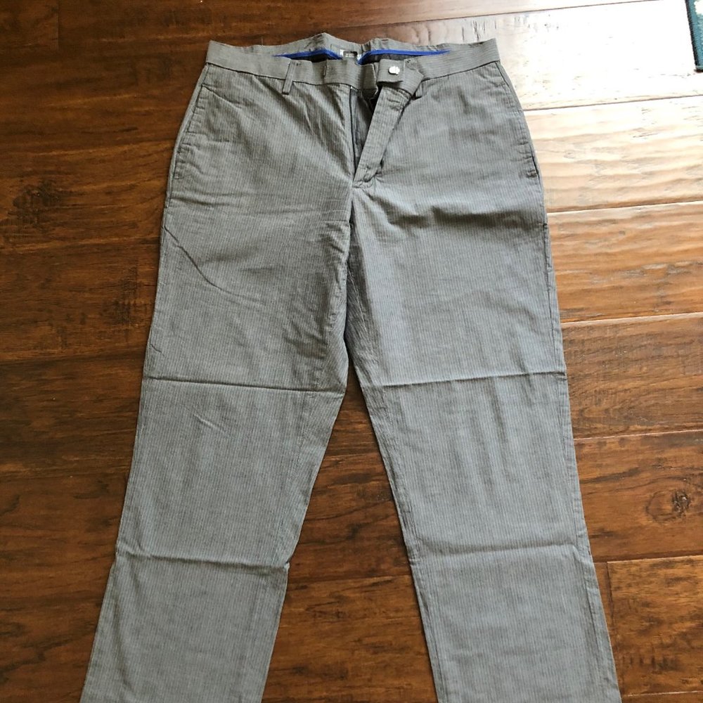 Kenneth Cole reaction mens gray striped pants chinos 33 W x 28 L
